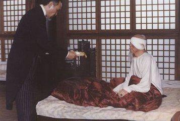 胸被同桌摸了还抱着我亲我海报